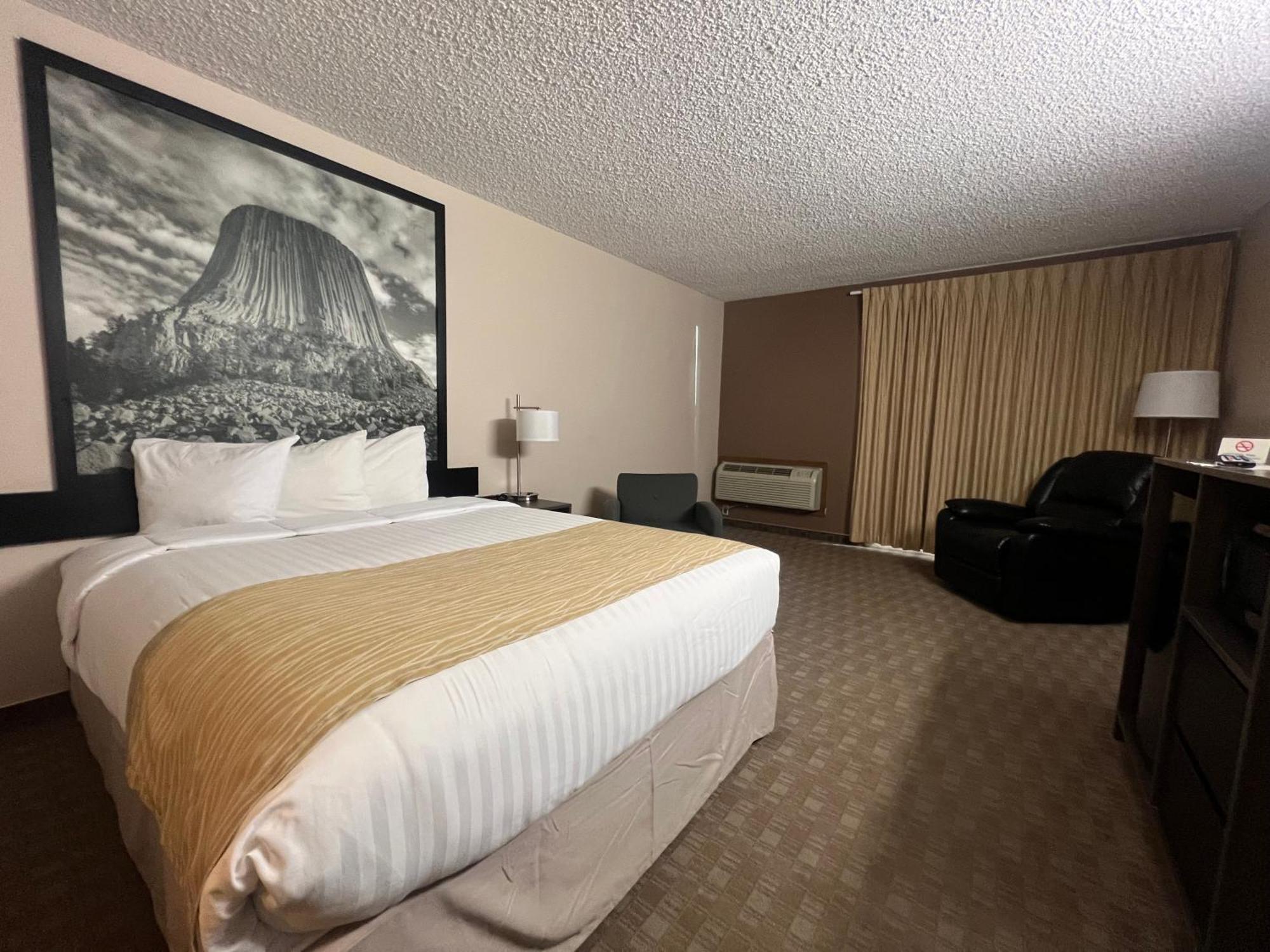 Super 8 By Wyndham Sturgis Hotel Buitenkant foto