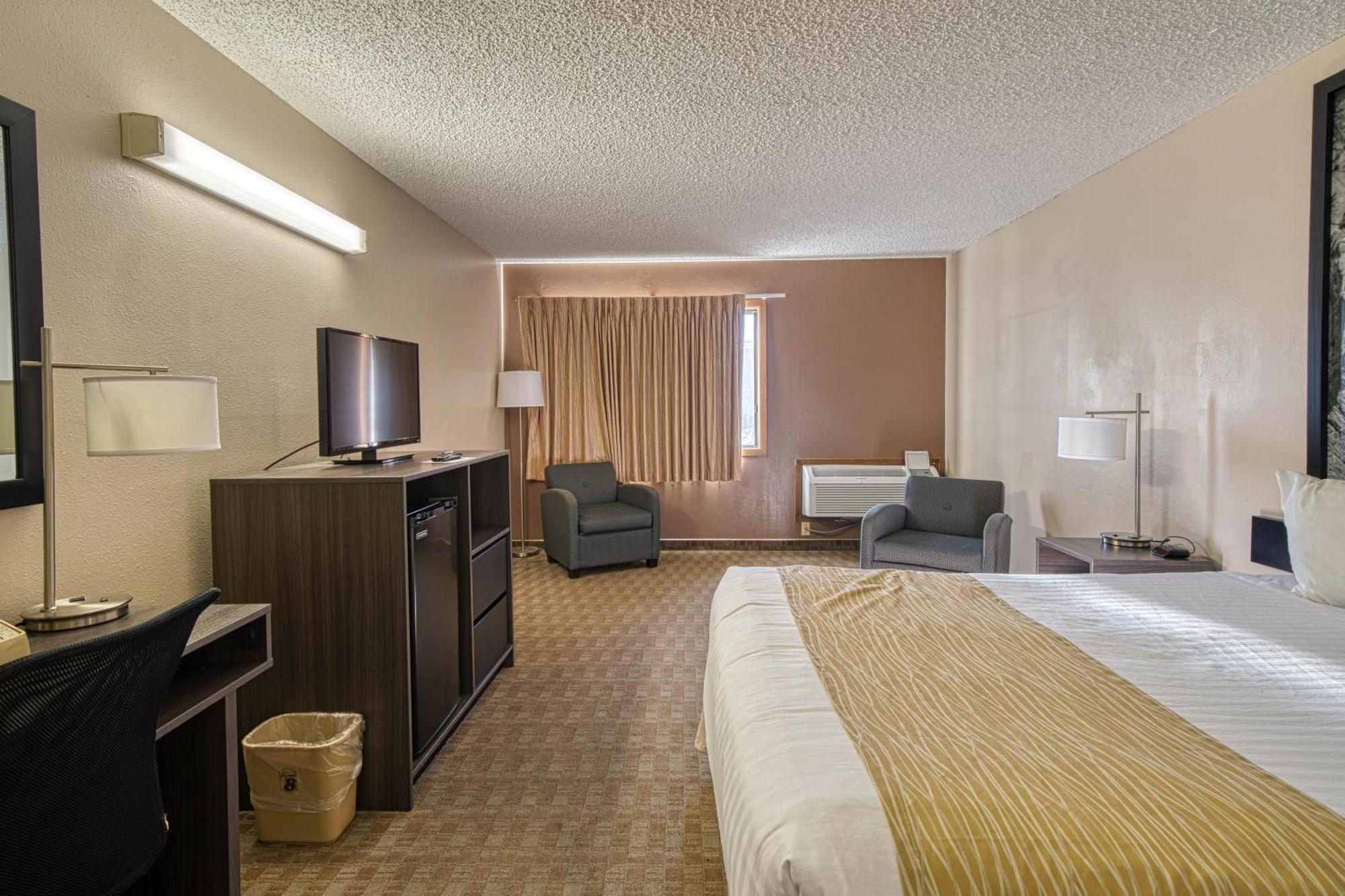 Super 8 By Wyndham Sturgis Hotel Buitenkant foto